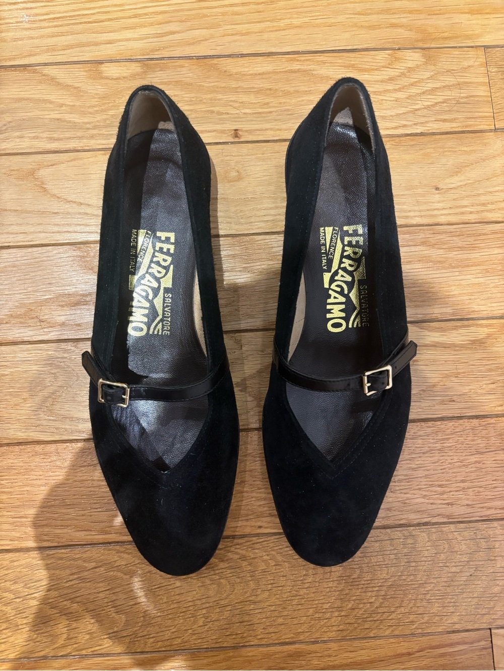 Ferragmo Audrey Mary Jane Flats Black Suede Size 5.5